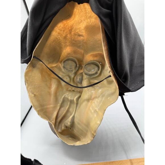 Vintage Creepy Skull Halloween Mask w/ Holographic Eyes & Tongue - Picture 6 of 8